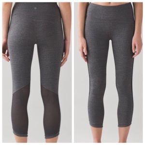 Lululemon Hit It Crop Legging - Size 6 - Like New!